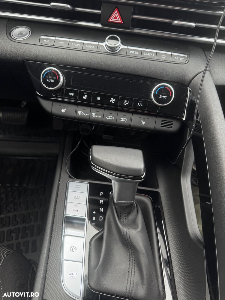 Hyundai Elantra 1.6 l 123 CP CVT Highway - 6