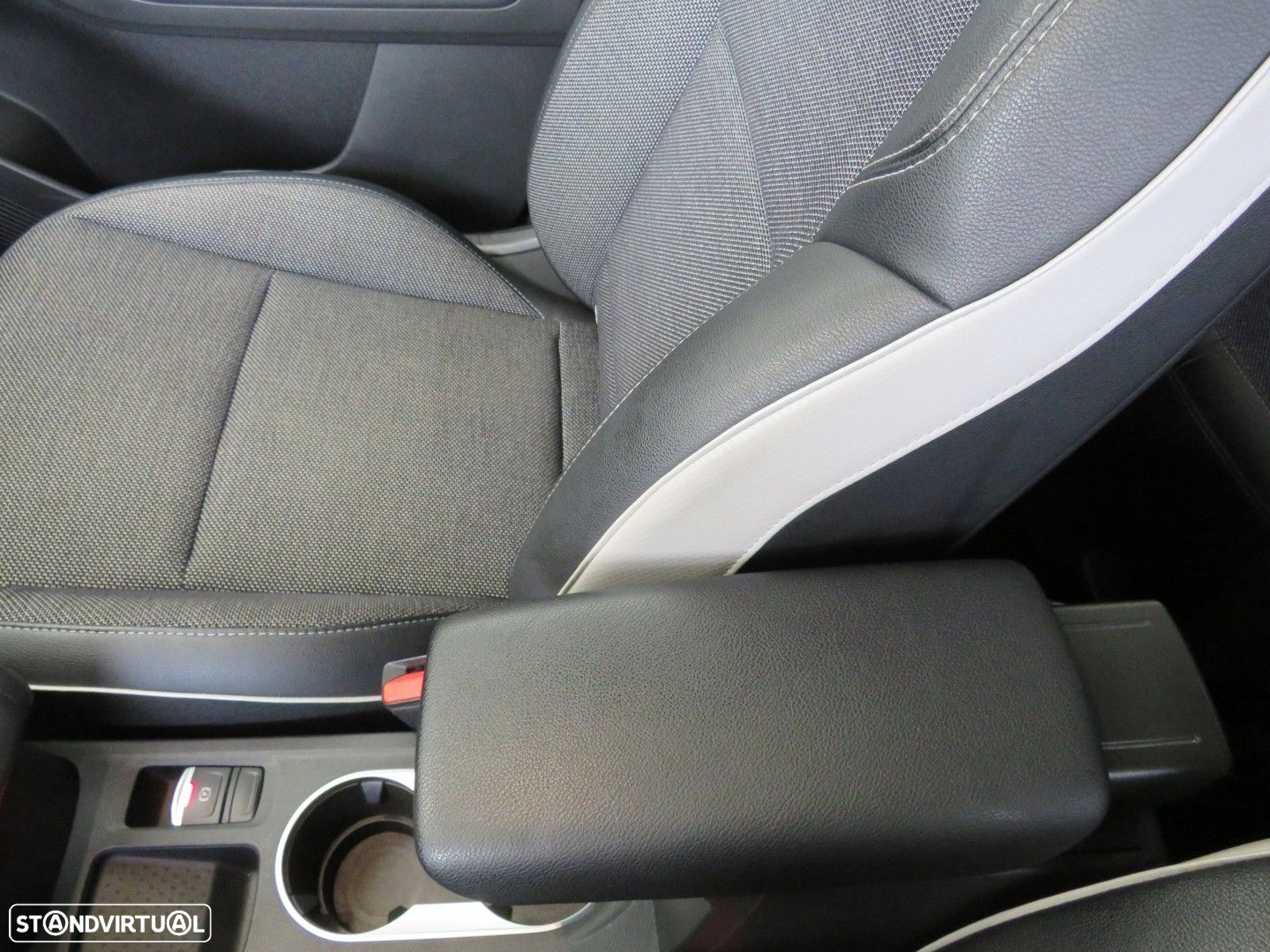 Renault Captur 1.5 dCi Exclusive - 14