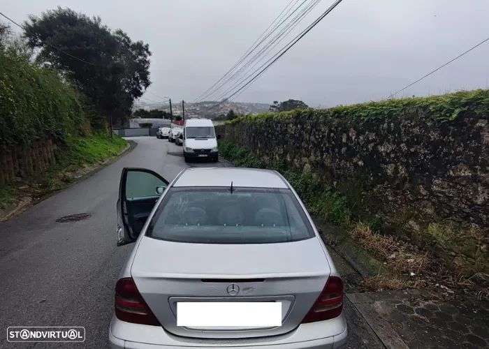 Mercedes-Benz C 200 - 2