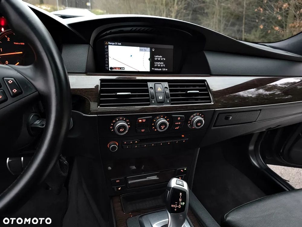 BMW Seria 5 530d Sport-Aut Edition Sport - 31