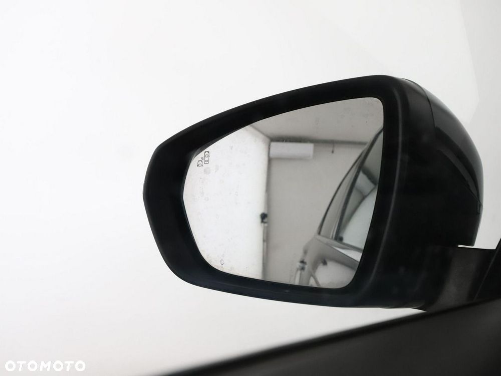 DS Automobiles DS 7 Crossback 2.0 BlueHDi Performance Line + - 40