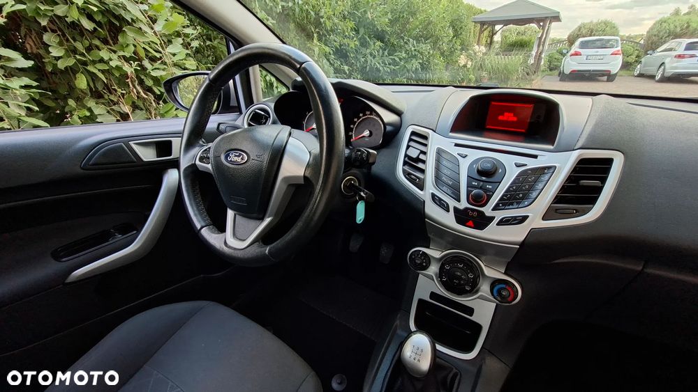 Ford Fiesta 1.25 Trend EU5 - 19
