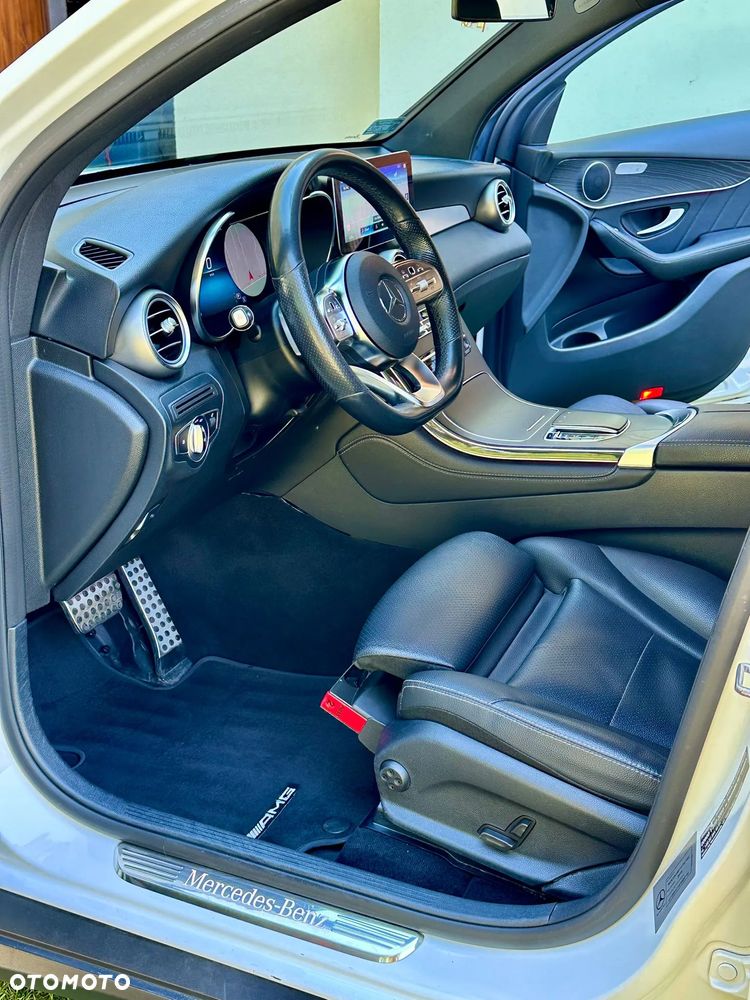 Mercedes-Benz GLC - 21