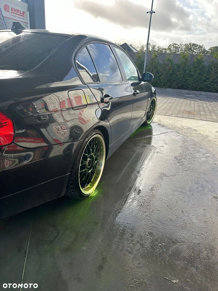 BMW Seria 3 - 21