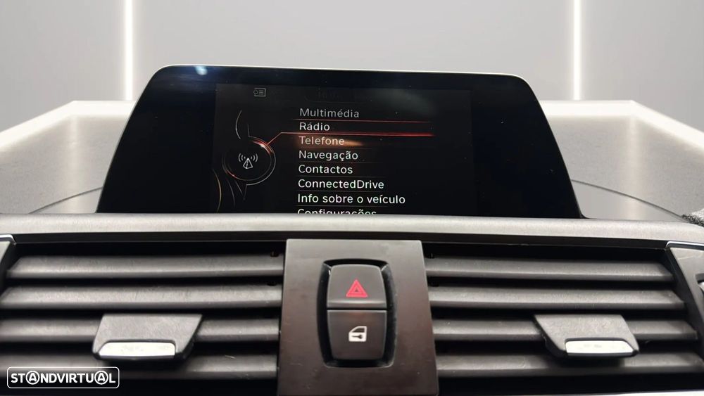 BMW 118 d Line Urban - 15