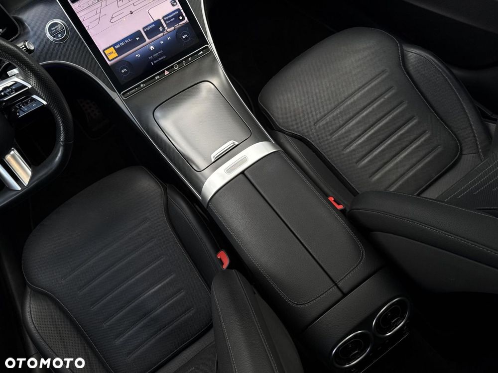 Mercedes-Benz Klasa C 300 mHEV 4-Matic AMG - 14