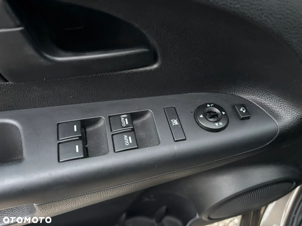 Kia Venga 1.6 CVVT Automatik Dream Team Edition - 26