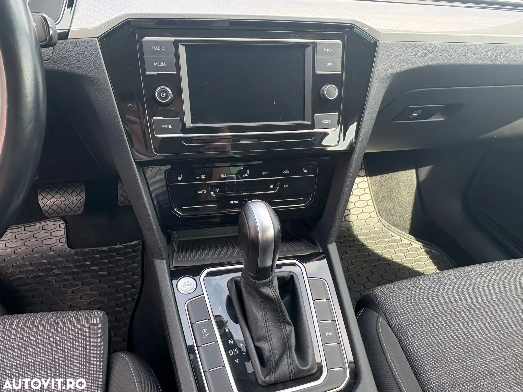 Volkswagen Passat 1.5 TSI ACT DSG Trendline - 11