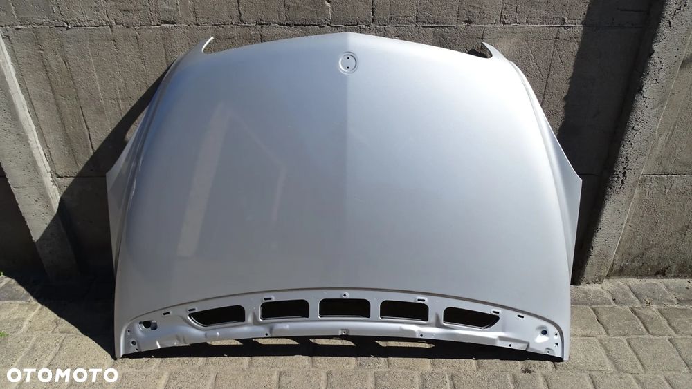 MERCEDES B-KLASA W245 LIFT 08/12r - maska - 1