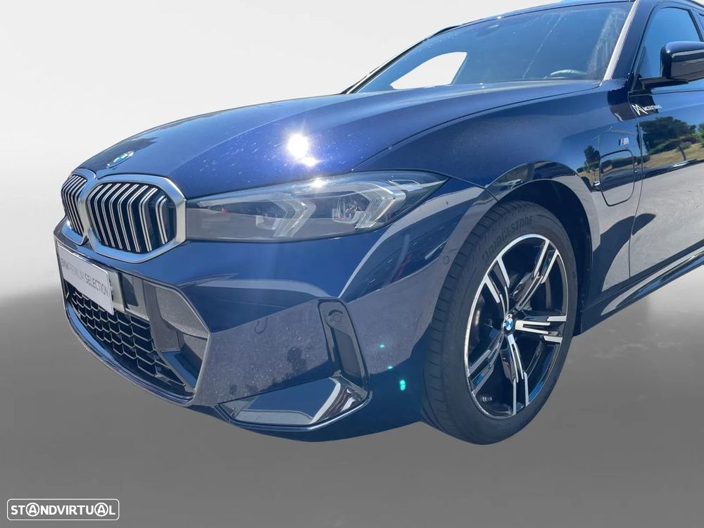 BMW 330 e Touring Pack Desportivo M Auto - 14