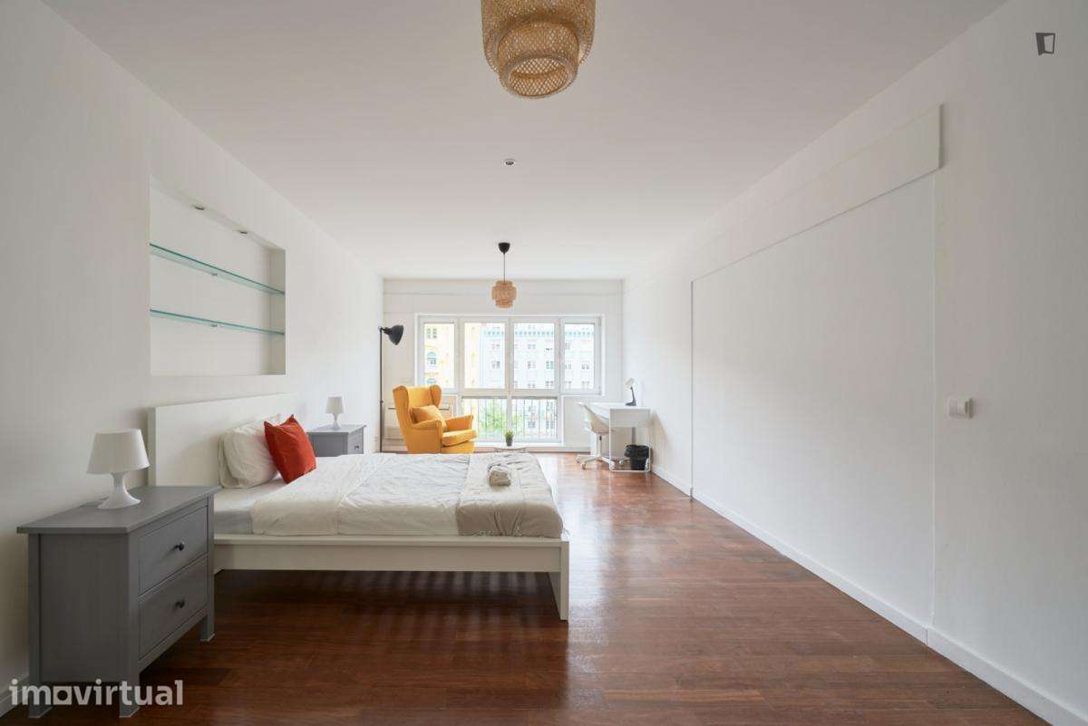 Quarto - localizado em Entrecampos Lisbon - Grande imagem: 2/23
