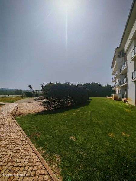 Apartamento T2 no condomínio Atlântico Golf  – São Martinho do Porto - Grande imagem: 4/11