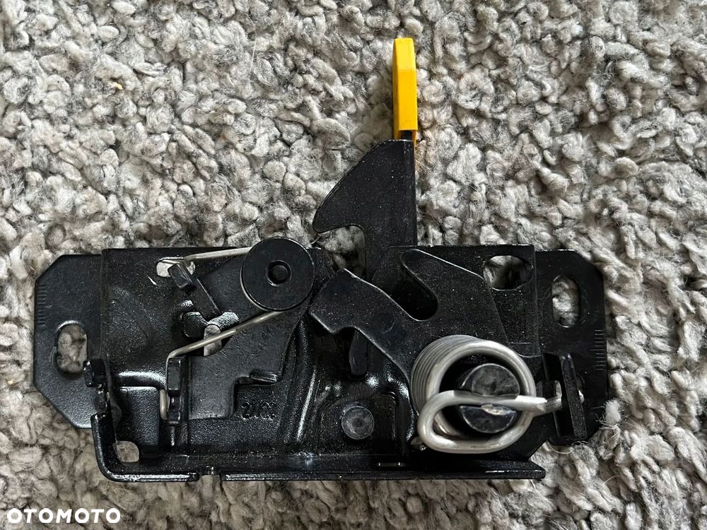 ZAMEK MASKI MERCEDES W246 W156 W117 A2468800460 - 2