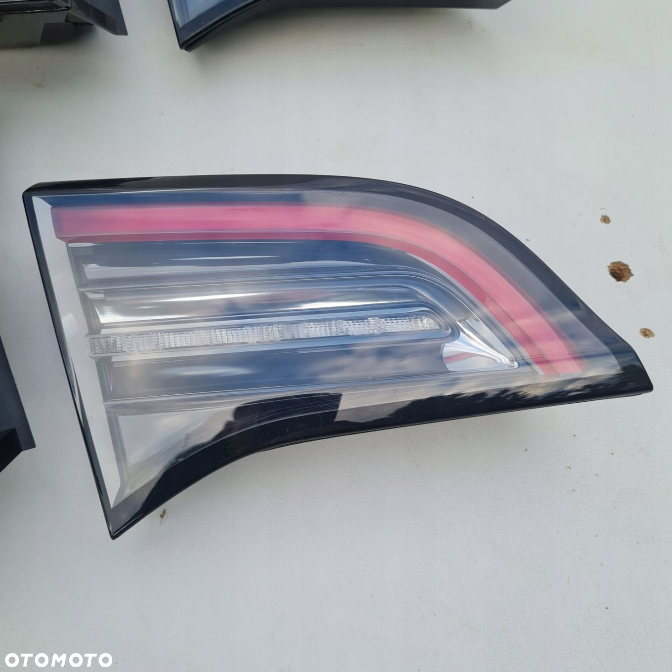 TESLA MODEL 3 Y LAMPA TYLNA LEWA 1502088-00-B - 3