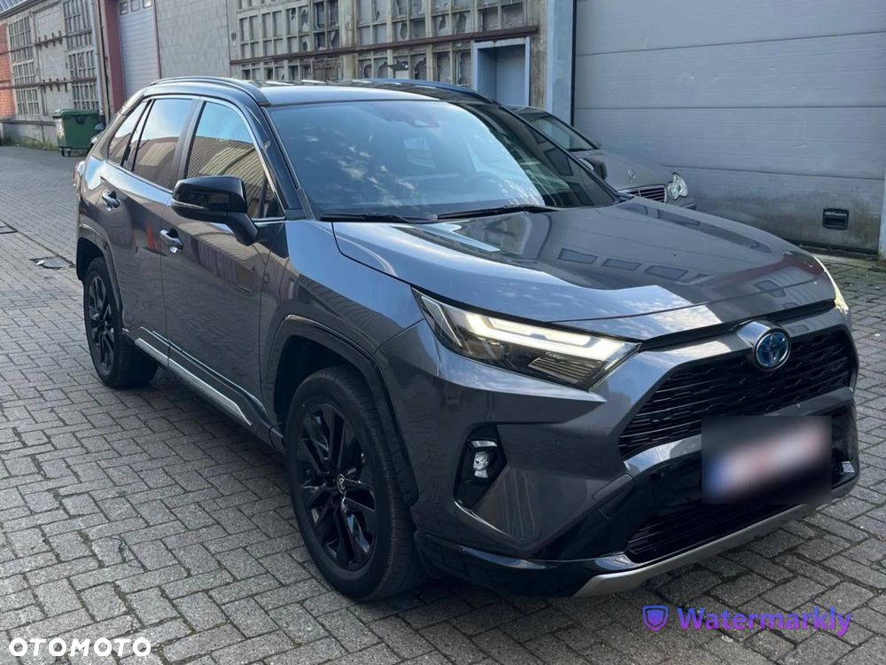Toyota RAV4 - 1