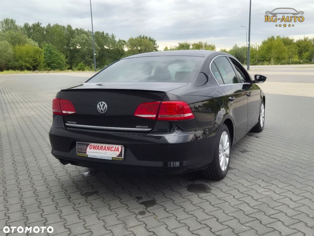 Volkswagen Passat - 33