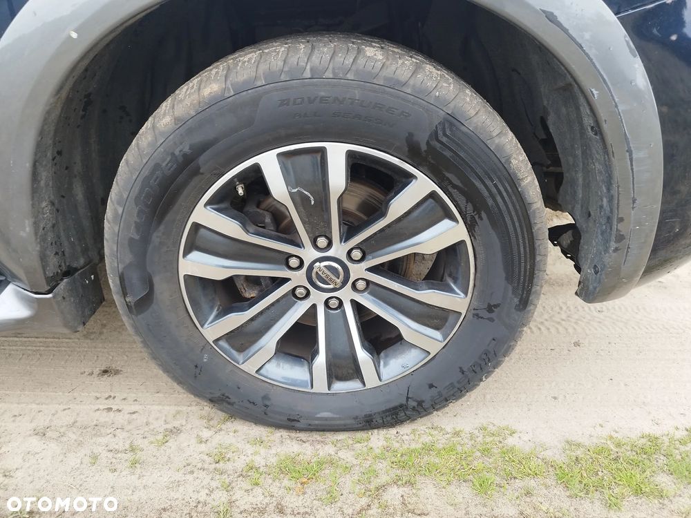 Nissan Armada - 8