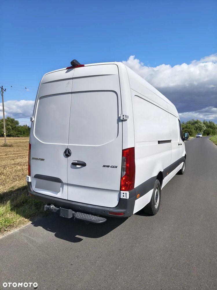 Mercedes-Benz Sprinter - 17