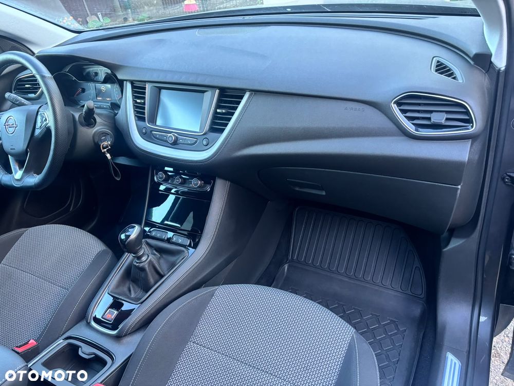 Opel Grandland X 1.2 T GPF Design Line S&S - 10