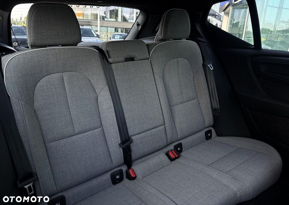 Volvo XC 40 - 24