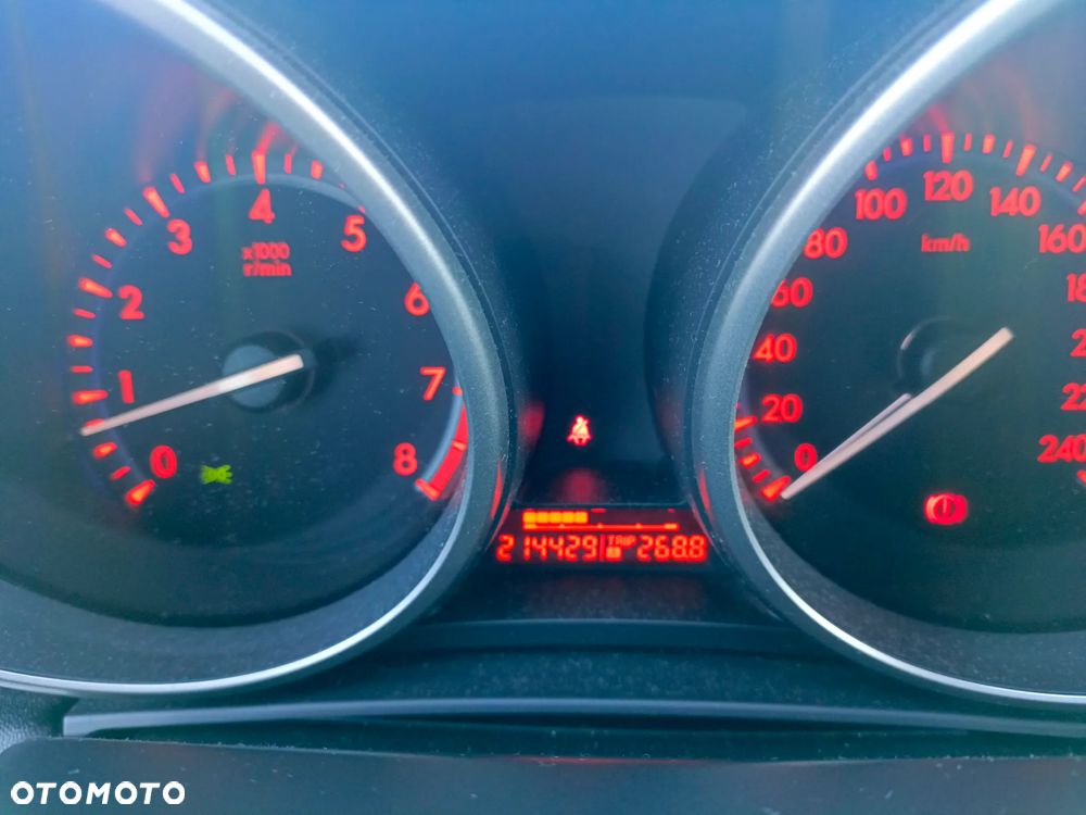 Mazda 3 2.0 Sport - 8