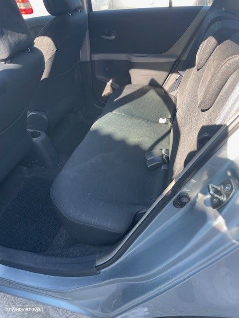 Toyota Yaris 1.4 D-4D Sol High P. MM - 6