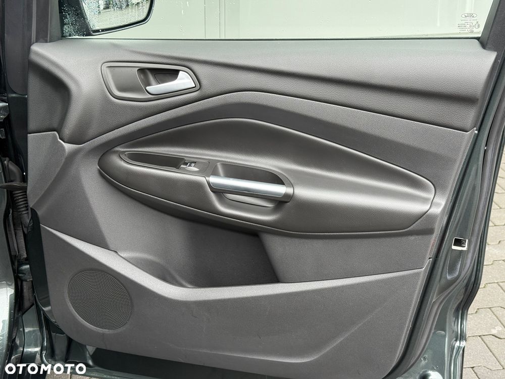Ford Kuga 1.5 EcoBoost 4x4 ST-Line - 28
