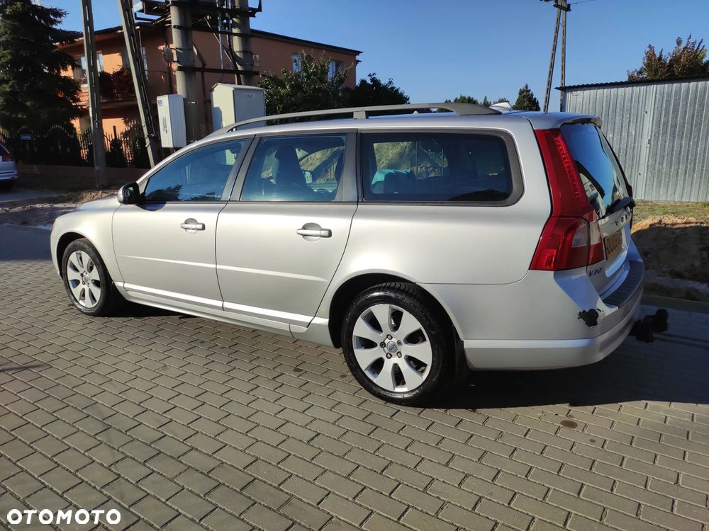 Volvo V70 2.0D Kinetic - 8