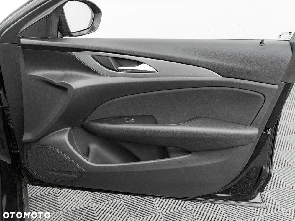 Opel Insignia 2.0 CDTI Enjoy S&S - 27