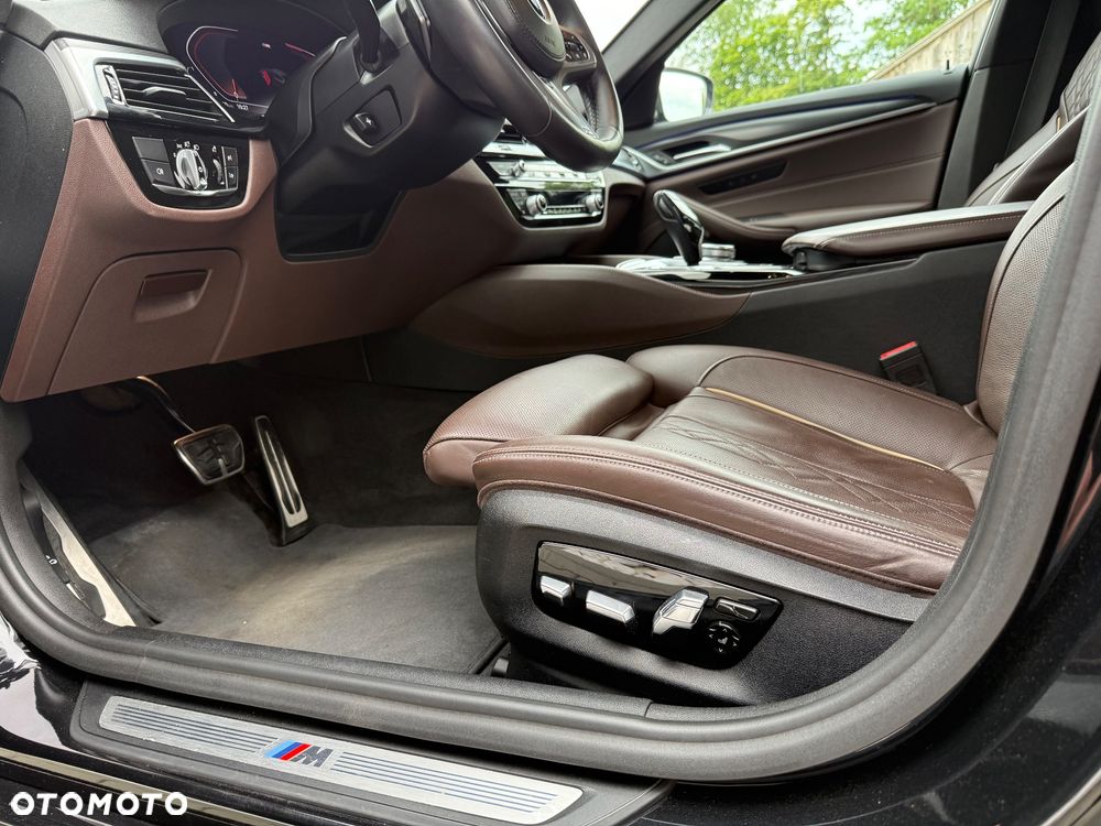 BMW Seria 5 520d xDrive mHEV M Sport sport - 13