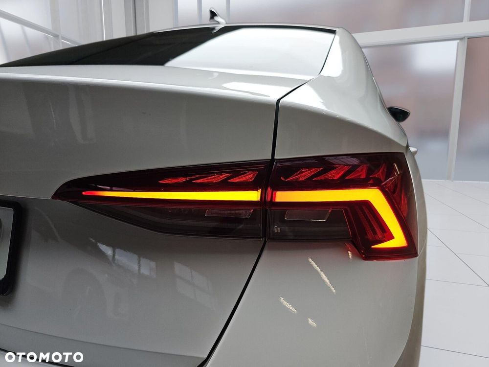 Skoda Octavia 2.0 TDI Ambition DSG - 33