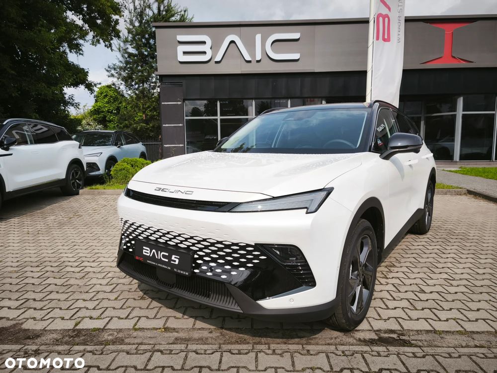 BAIC 5 1.5T Comfort DCT - 2