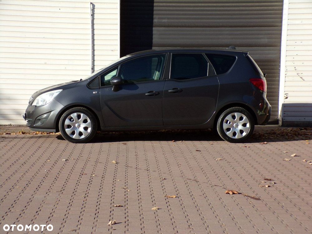 Opel Meriva - 10