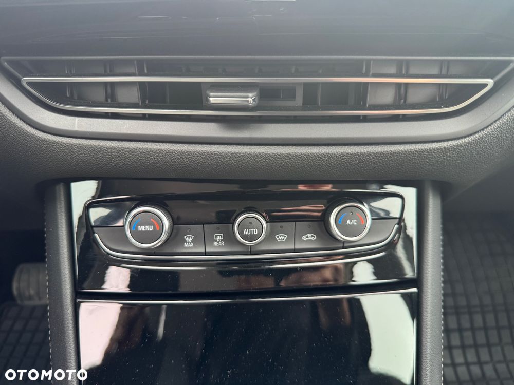 Opel Grandland X 1.2 T GPF Ultimate S&S - 30