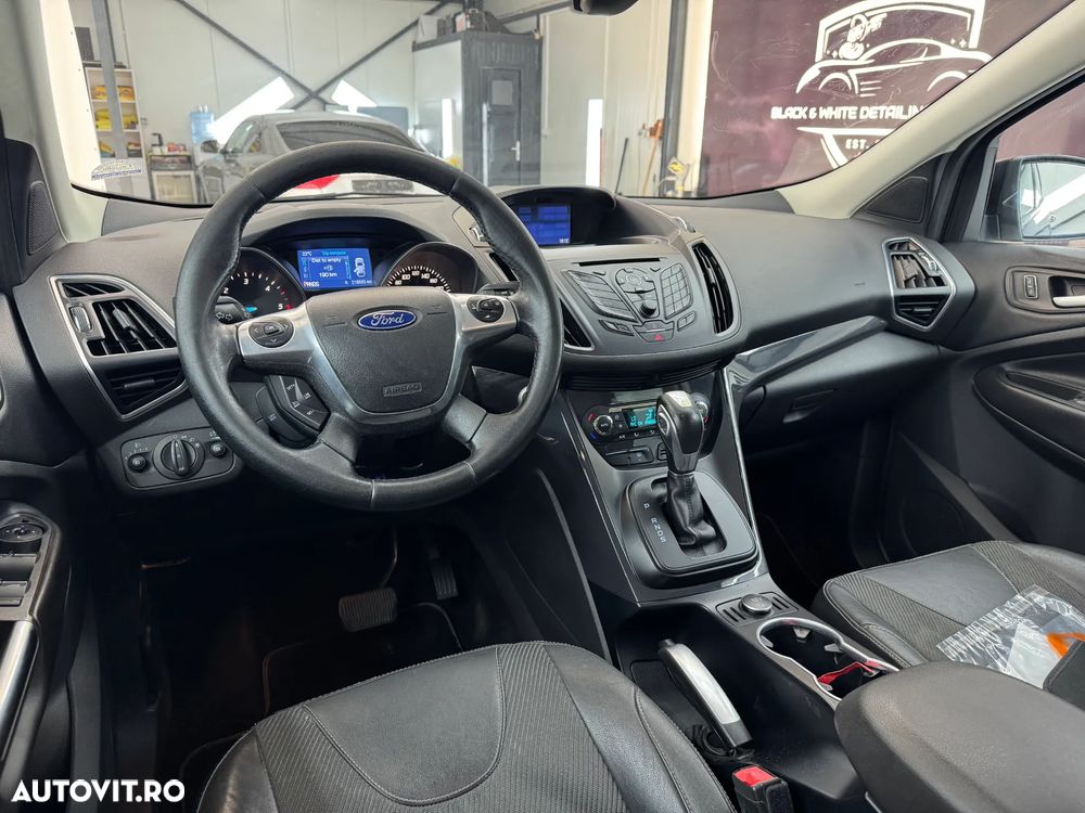 Ford Kuga 2.0 TDCi 4x4 Aut. SYNC - 17