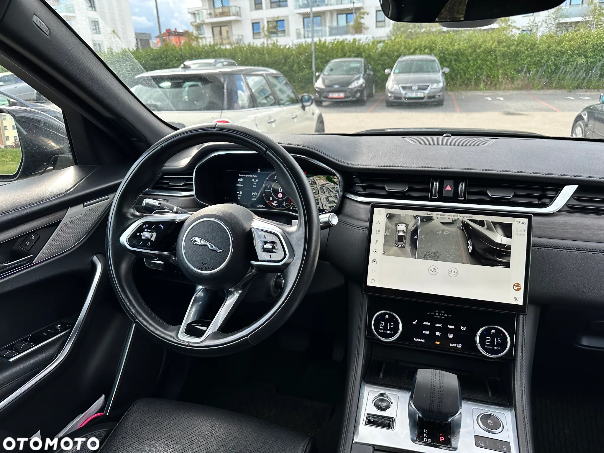Jaguar F-Pace - 29