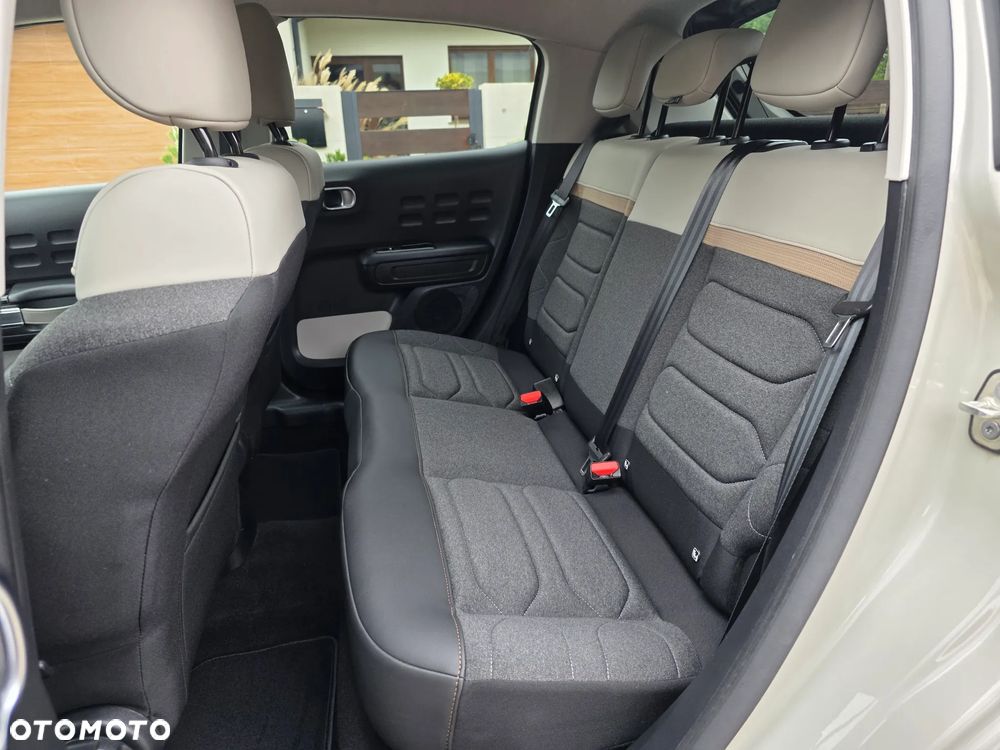 Citroën C3 1.2 PureTech Shine EAT6 - 16