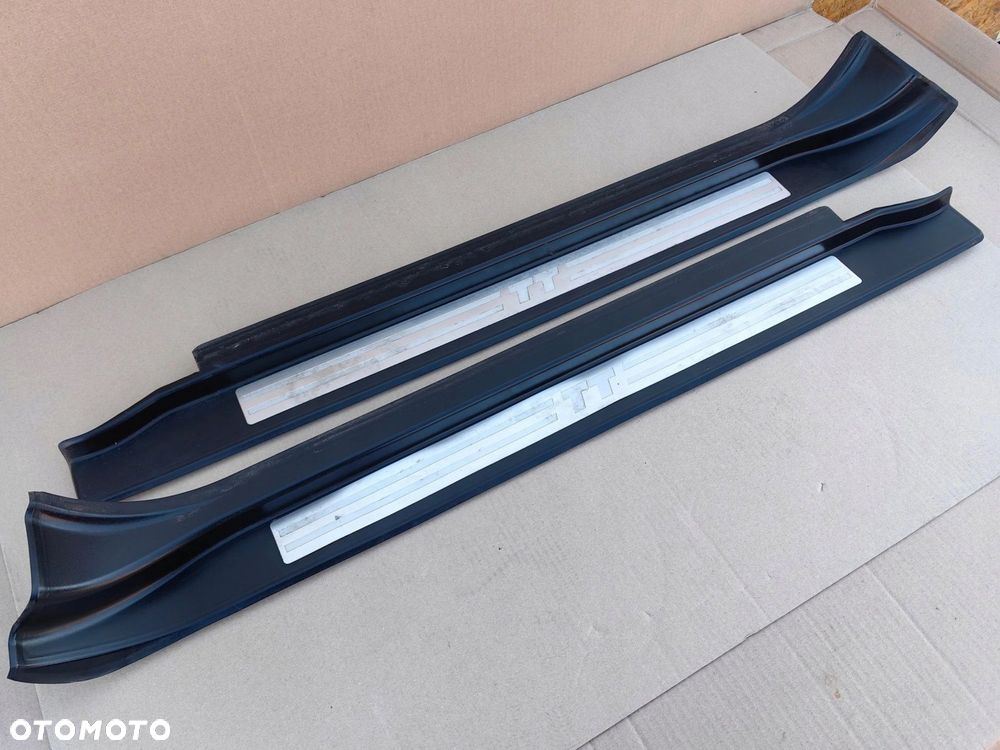 Listwy nakładki na progi wewnętrzne AUDI TT 8N 8N0853492 8N0853491 komplet - 2