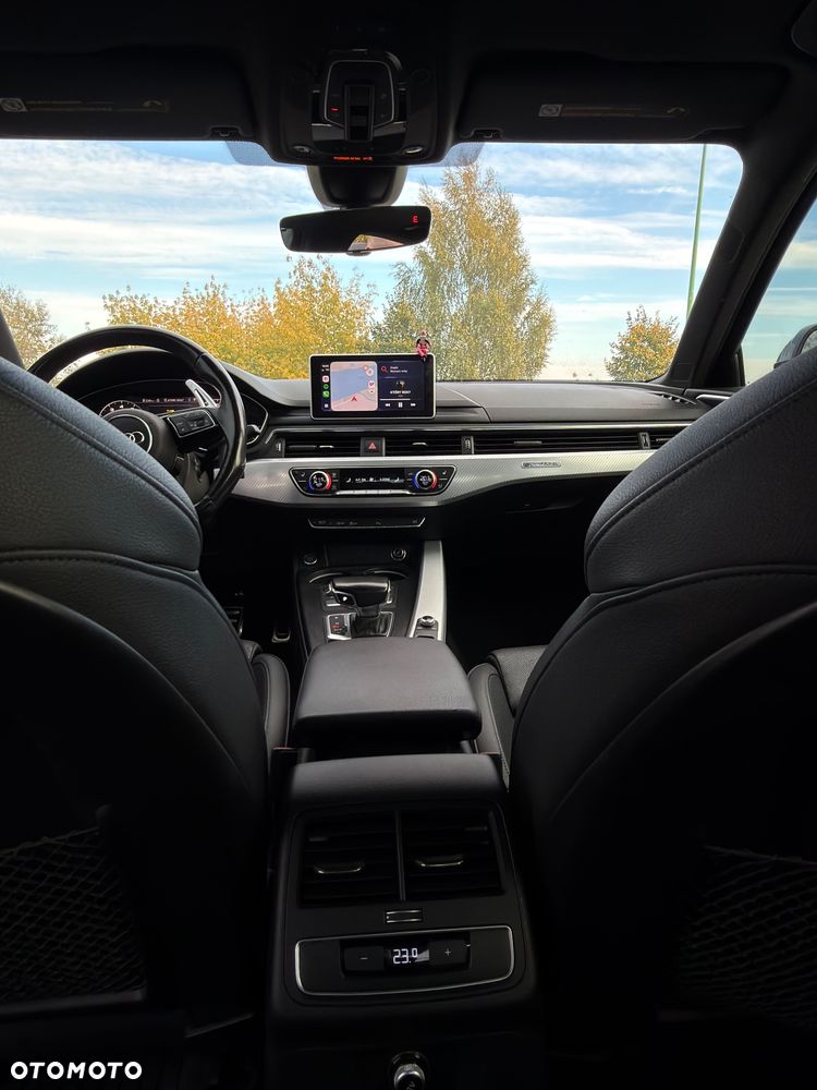 Audi A4 Limousine - 13