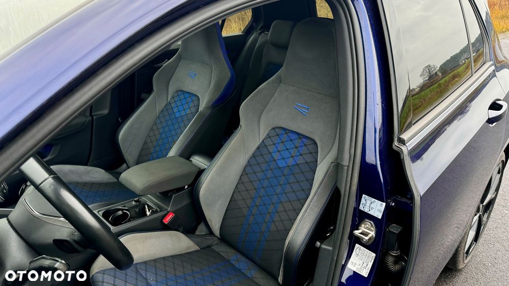 Volkswagen Golf VIII 2.0 TDI R-Line DSG - 13