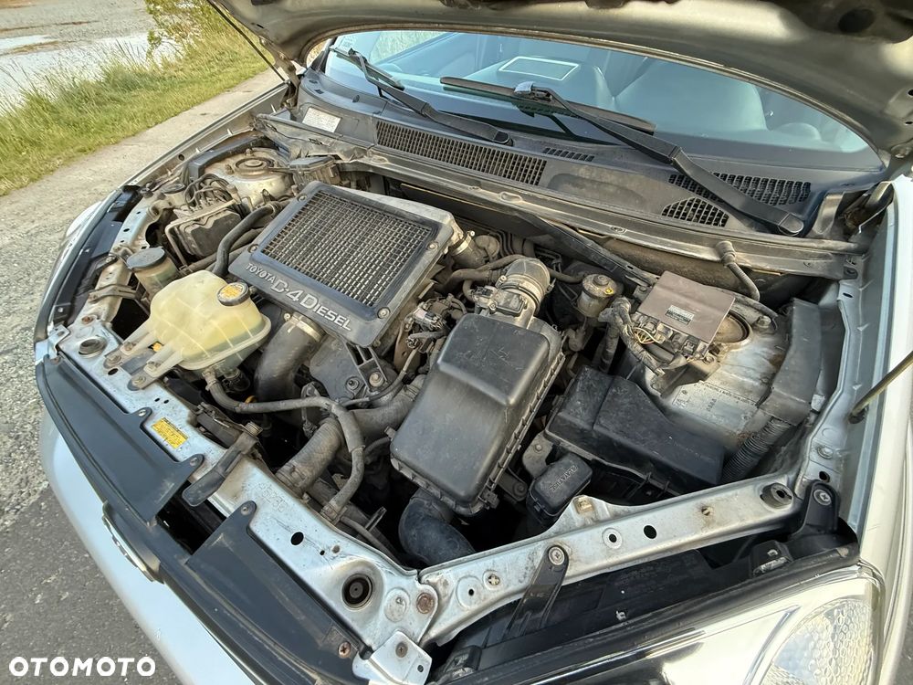 Toyota RAV4 D-4D 4x4 Sol - 27