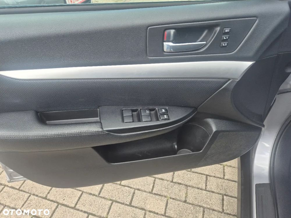 Subaru Legacy 2.5i Lineartronic Comfort - 17