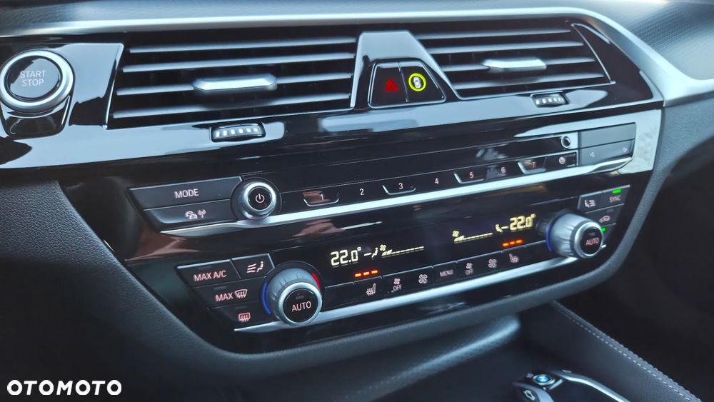 BMW Seria 5 530e xDrive M Sport sport - 27