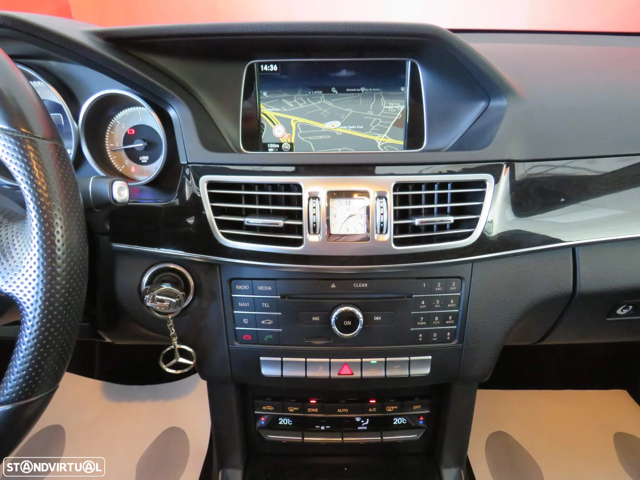 Mercedes-Benz E 250 BlueTEC Avantgarde Auto. - 43
