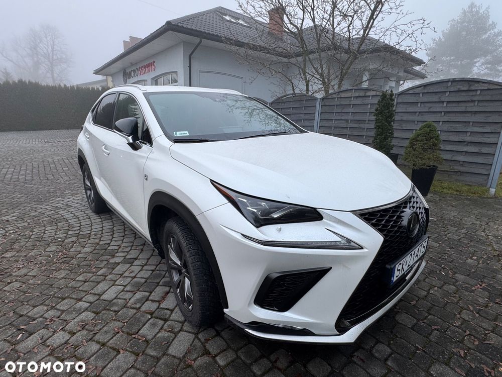 Lexus NX 300 GPF F Sport AWD - 9