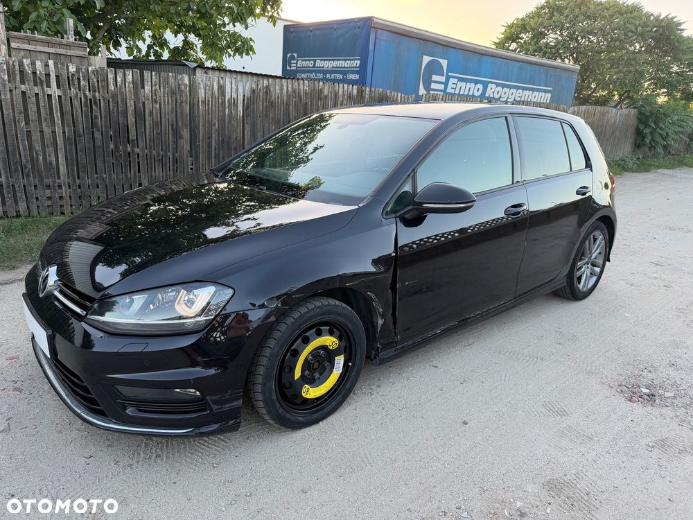 Volkswagen Golf - 6