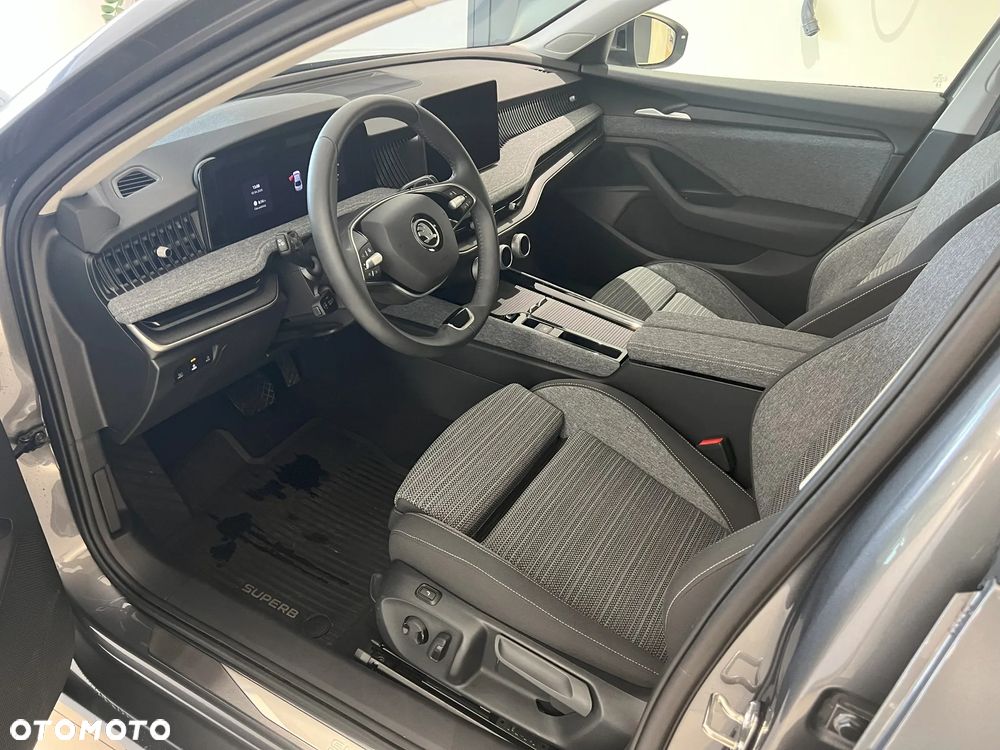 Skoda Superb 2.0 TSI 4x4 Selection DSG - 9