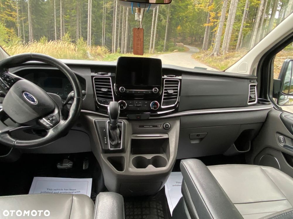 Ford Tourneo Custom - 9