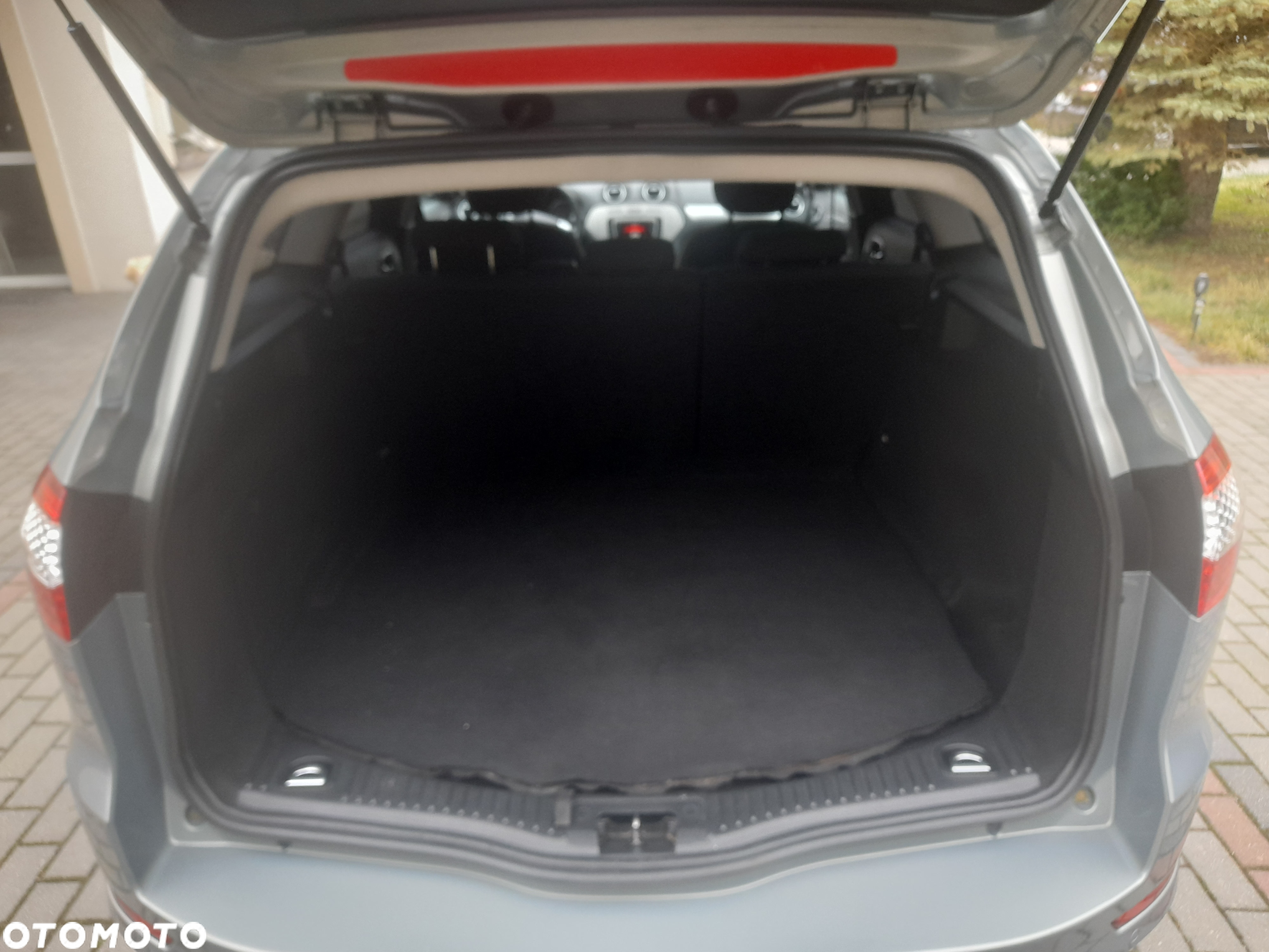 Ford Mondeo 2.0 Trend - 15