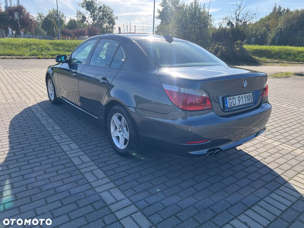 BMW Seria 5 525d - 7